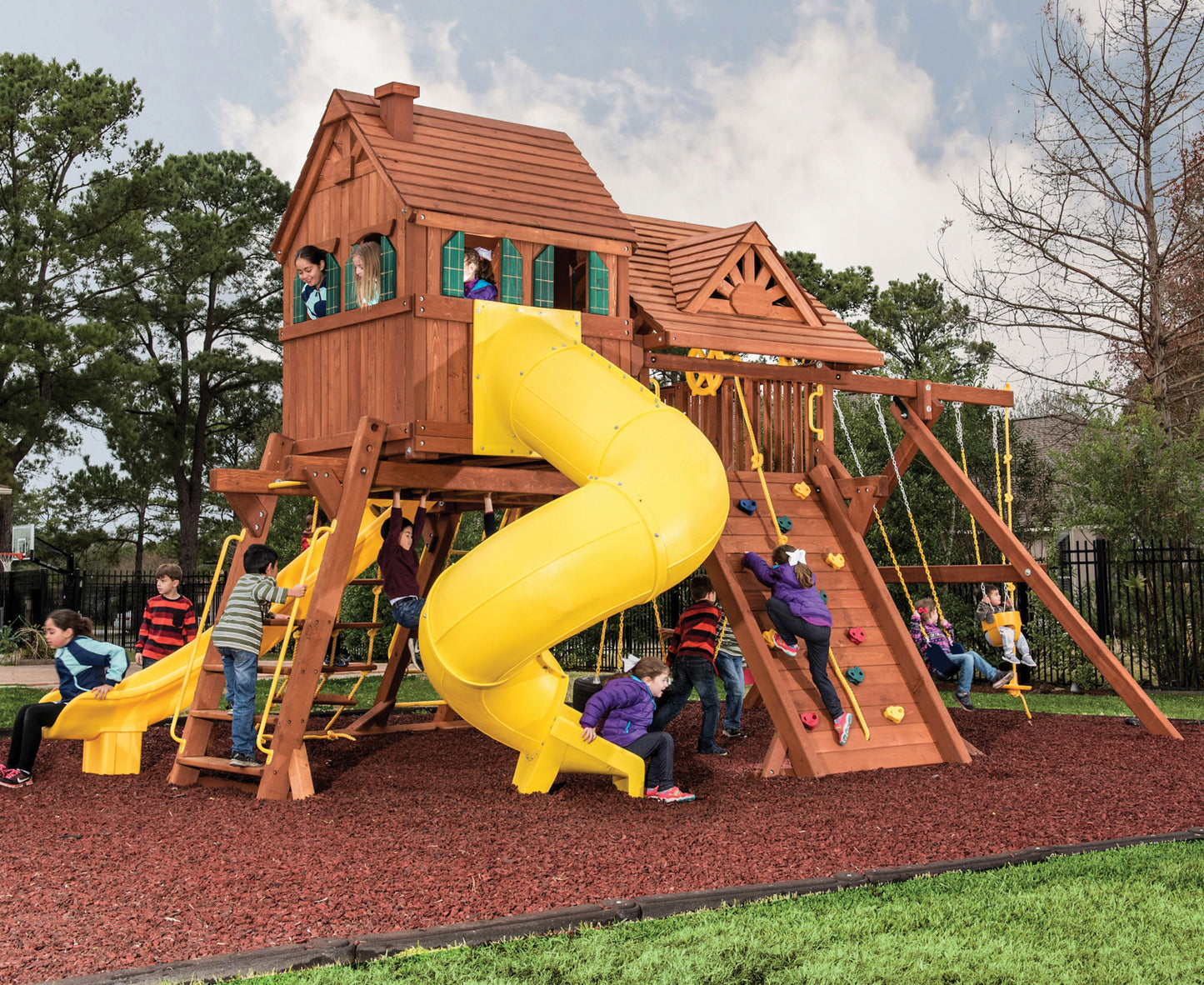 Jaguar Mega Sized Cabin Treehouse